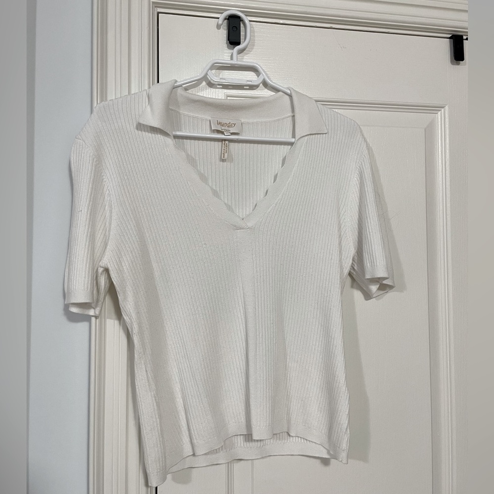 NWOT - White Knit Top with Collar